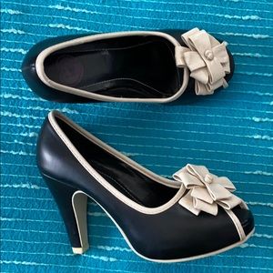 T.U.K. Heels/Pumps Size 6